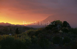 Sonnenuntergang Berge  - Zum Vergroessern klicken!