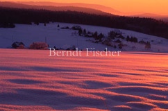 Sonnenaufgang ber Schnee - Zum Vergroessern klicken!