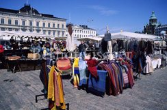 Helsinki Marktplatz - Zum Vergroessern klicken!