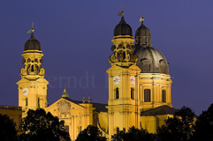 Theatinerkirche - Zum Vergroessern klicken!