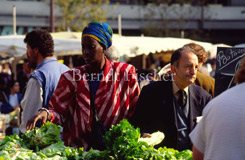 Markt March Aligre Gemsestand - Zum Vergroessern klicken!