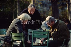 Schachspieler Jardin du Luxembourg - Zum Vergroessern klicken!