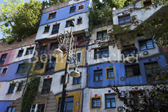 Hundertwasserhaus  - Zum Vergroessern klicken!
